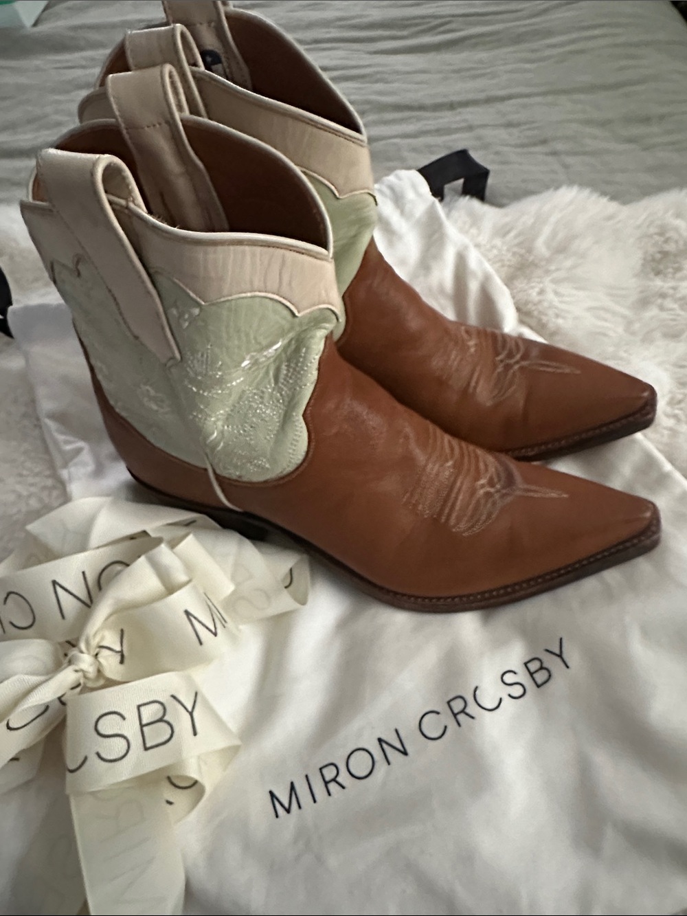 Miron Crosby Boots